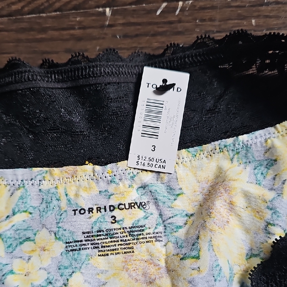 torrid Black Lace Sunflower Print Thong Panty - Picture 4 of 4